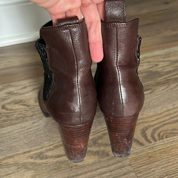 Bella Vita Ankle Boots - Picture 4 of 7